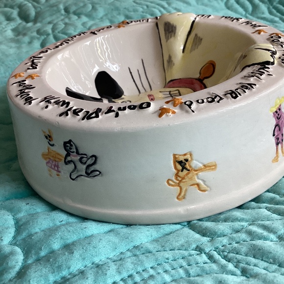 VINTAGE ‘DON’T PLAY WITH YOUR FOOD’ CERAMIC 3-D DOG BOWL - Picture 5 of 7